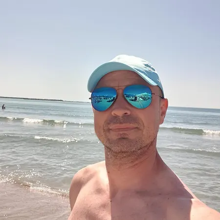 Garsoniera In Campus Mamaia Constança