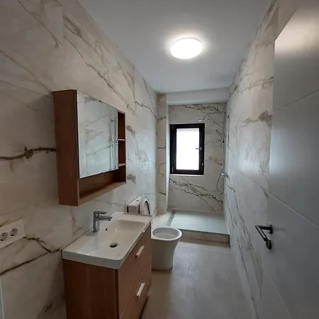 بيت ضيافة Garsoniera In Campus Mamaia 4*
